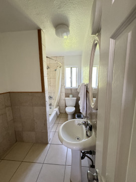 Welcome To Tamalpais Motel - Private Bathroom